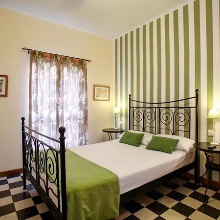Penzion Malaga Lodge Guesthouse 3*