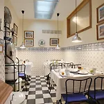 Malaga Lodge Guesthouse 3* Málaga