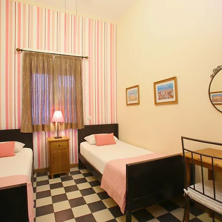 Málaga Lodge Guesthouse Affittacamere