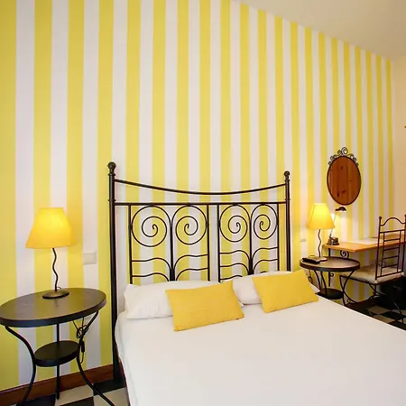 Malaga Lodge Guesthouse Guest house 3*