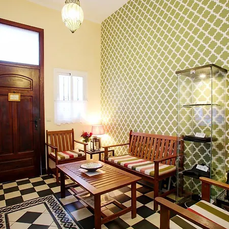 Malaga Lodge Guesthouse 3* Malaga