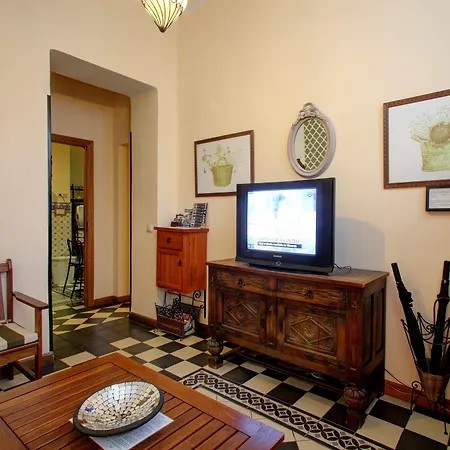 بيت ضيافة مالاغا لودج مالقة