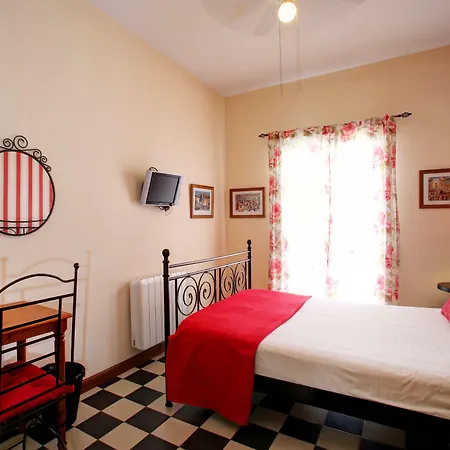 مالاغا لودج بيت ضيافة مالقة