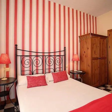 Málaga Lodge Guesthouse Affittacamere 3*