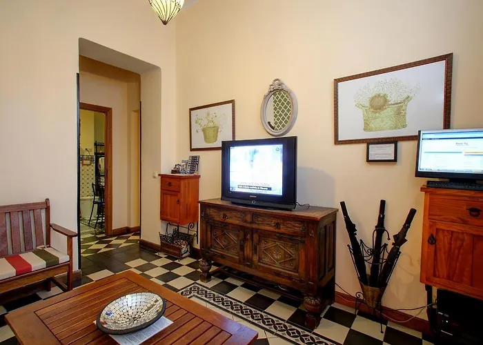 مالاغا لودج بيت ضيافة 3*