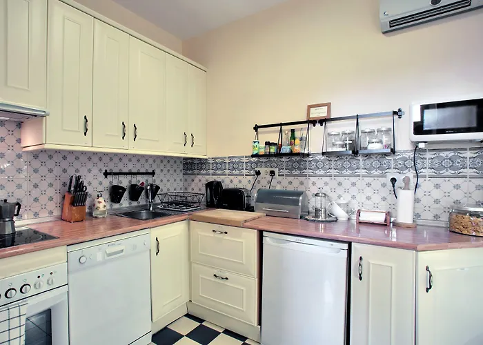 مالاغا لودج بيت ضيافة