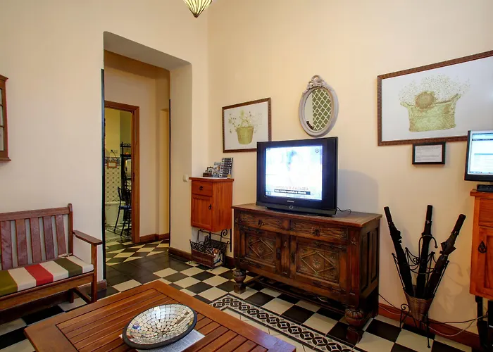 بيت ضيافة مالاغا لودج مالقة