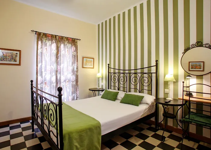 مالاغا لودج بيت ضيافة مالقة