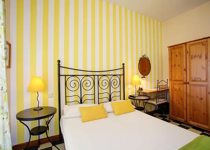 مالاغا لودج بيت ضيافة 3*