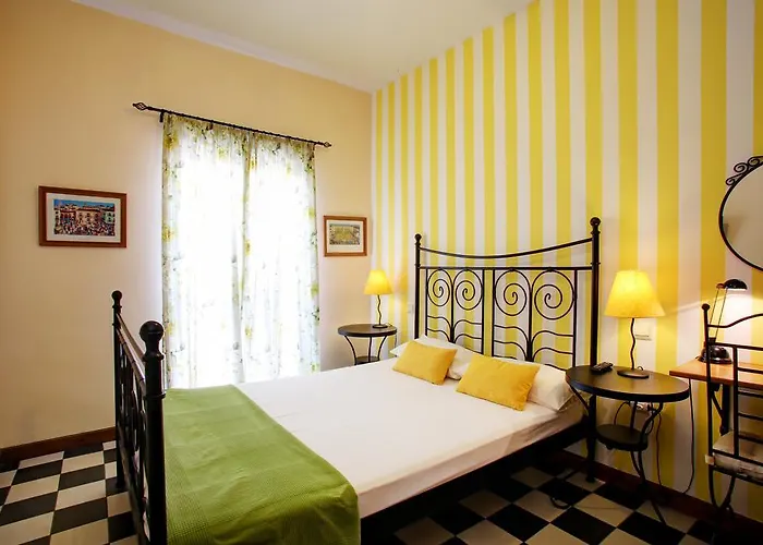 مالاغا لودج مالقة