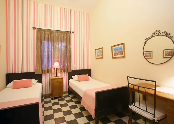 بيت ضيافة مالاغا لودج 3*