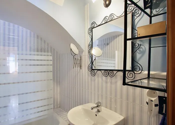 مالاغا لودج بيت ضيافة مالقة