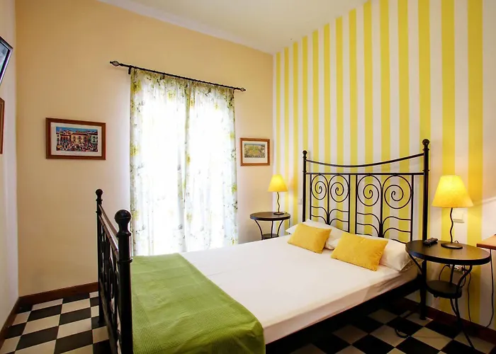 مالاغا لودج بيت ضيافة مالقة