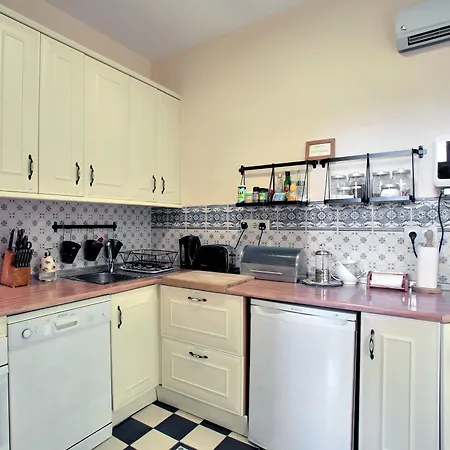 Gasthof Malaga Lodge Guesthouse